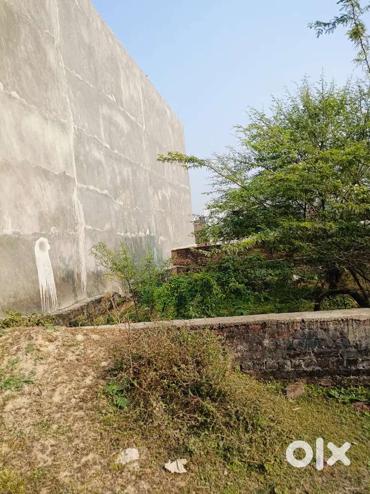 Plot for sale jankipuram extension CDRI