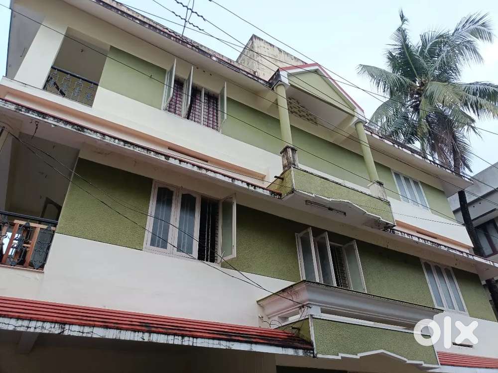 Heaven Ladies Hostel LLP