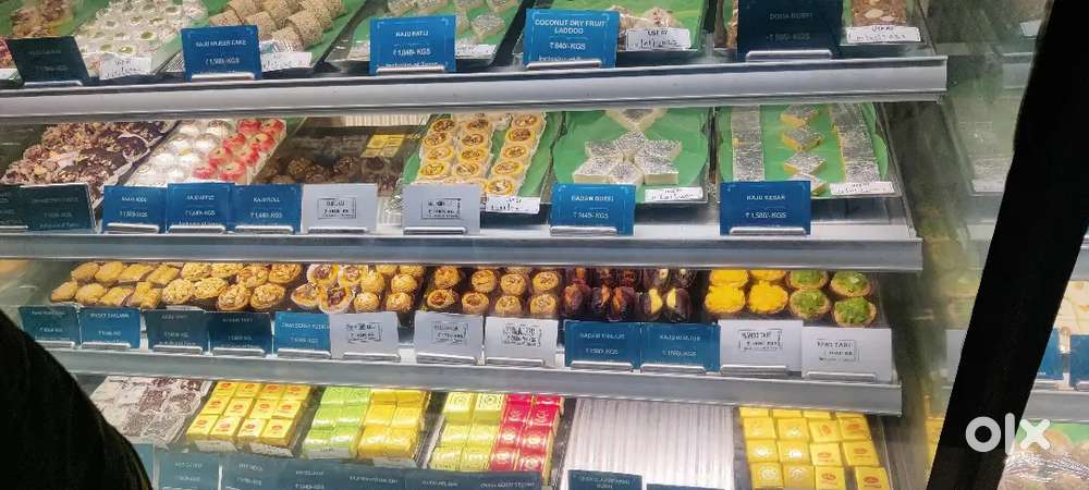 Mithai karigar