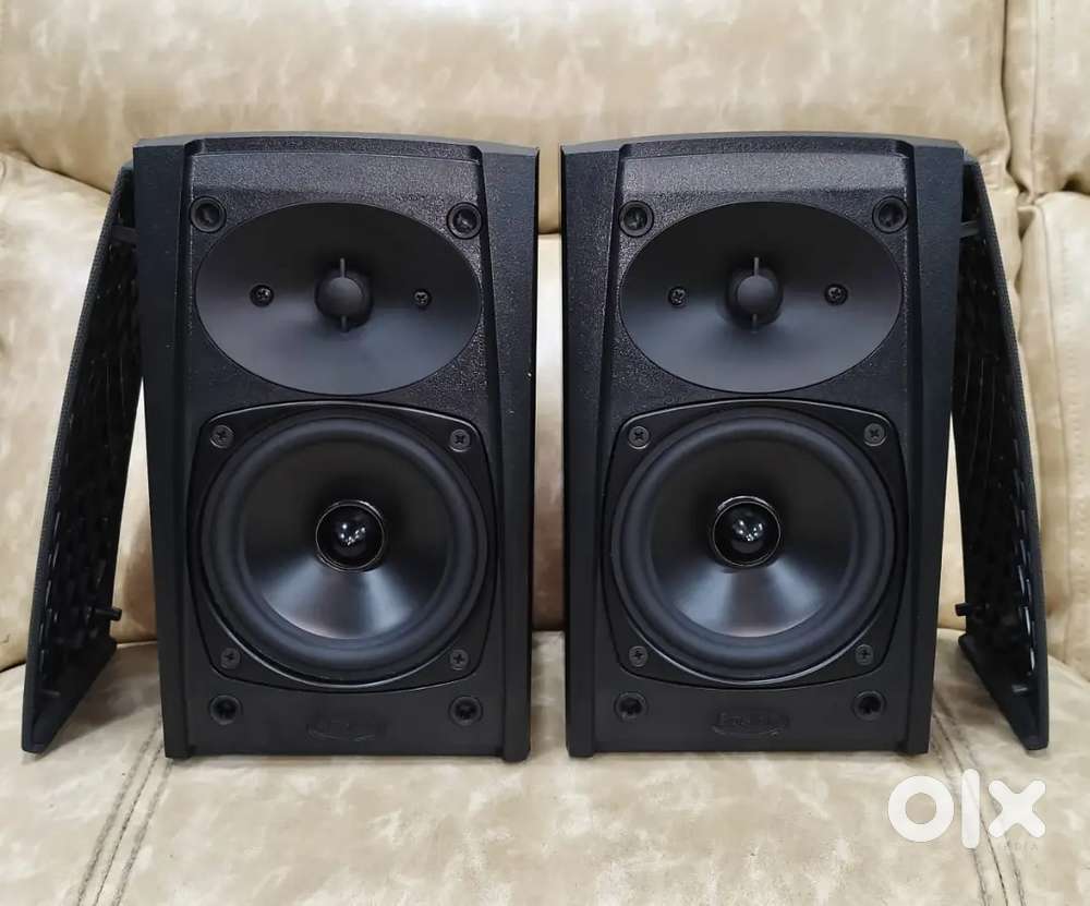 BOSTON BOOK SHELF SPEAKERS