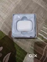 Bluetooth earbuds