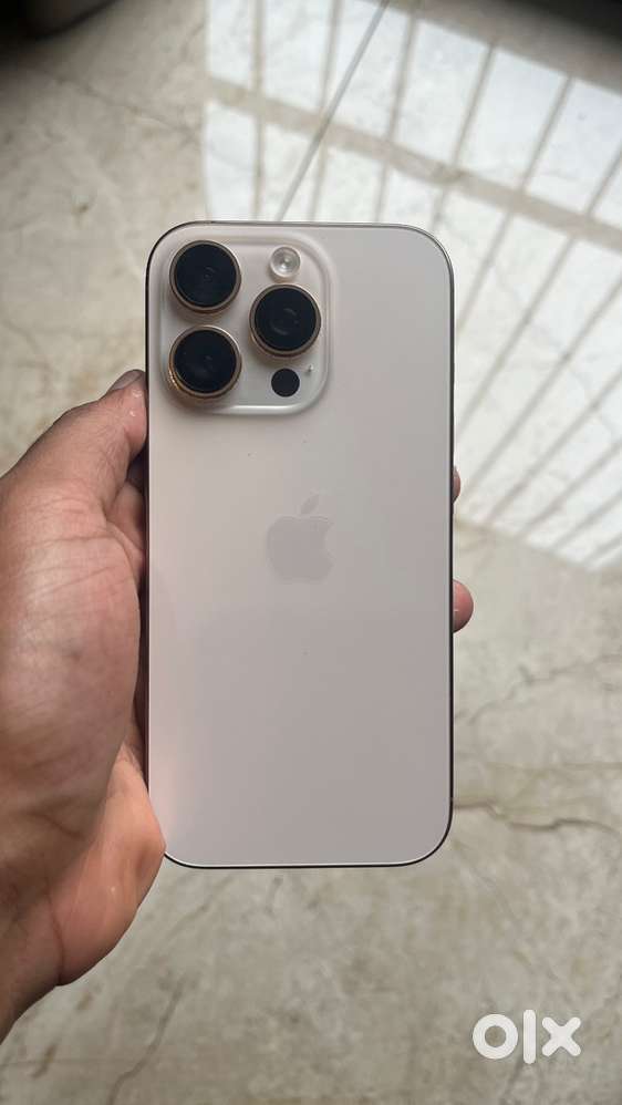 I phone 16 pro mint condition warrenty till 23/11/25