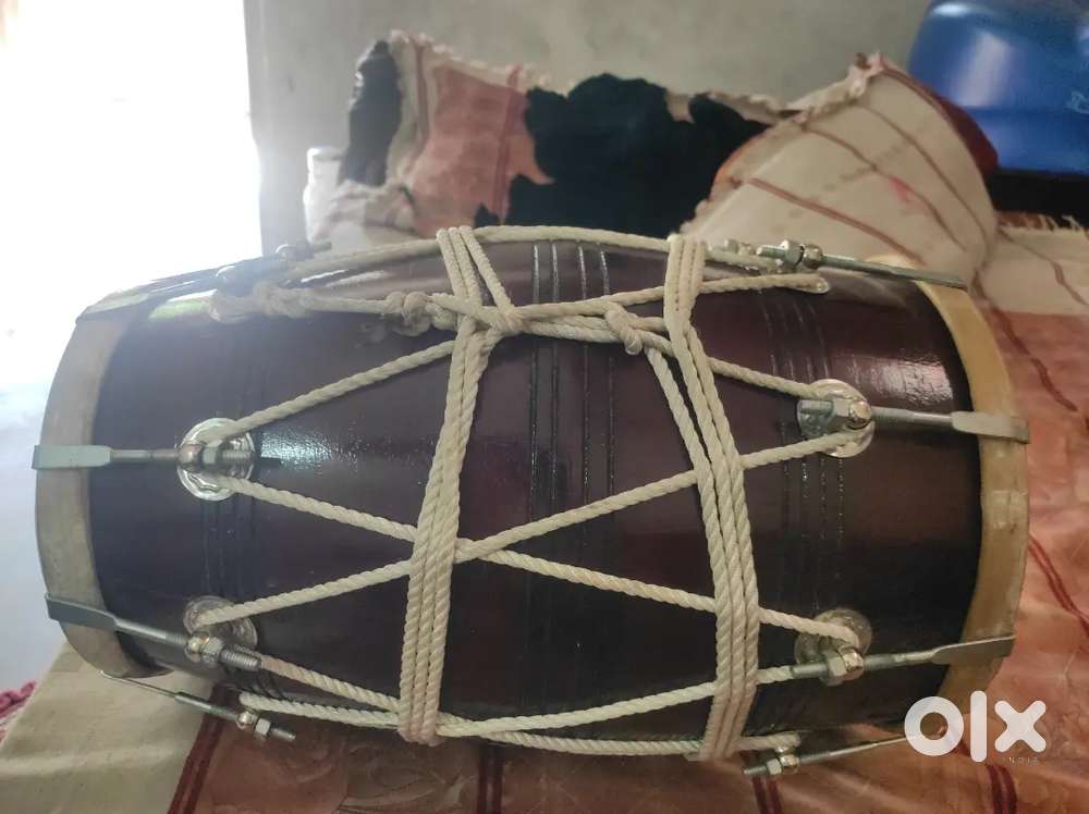 Dholak hai..