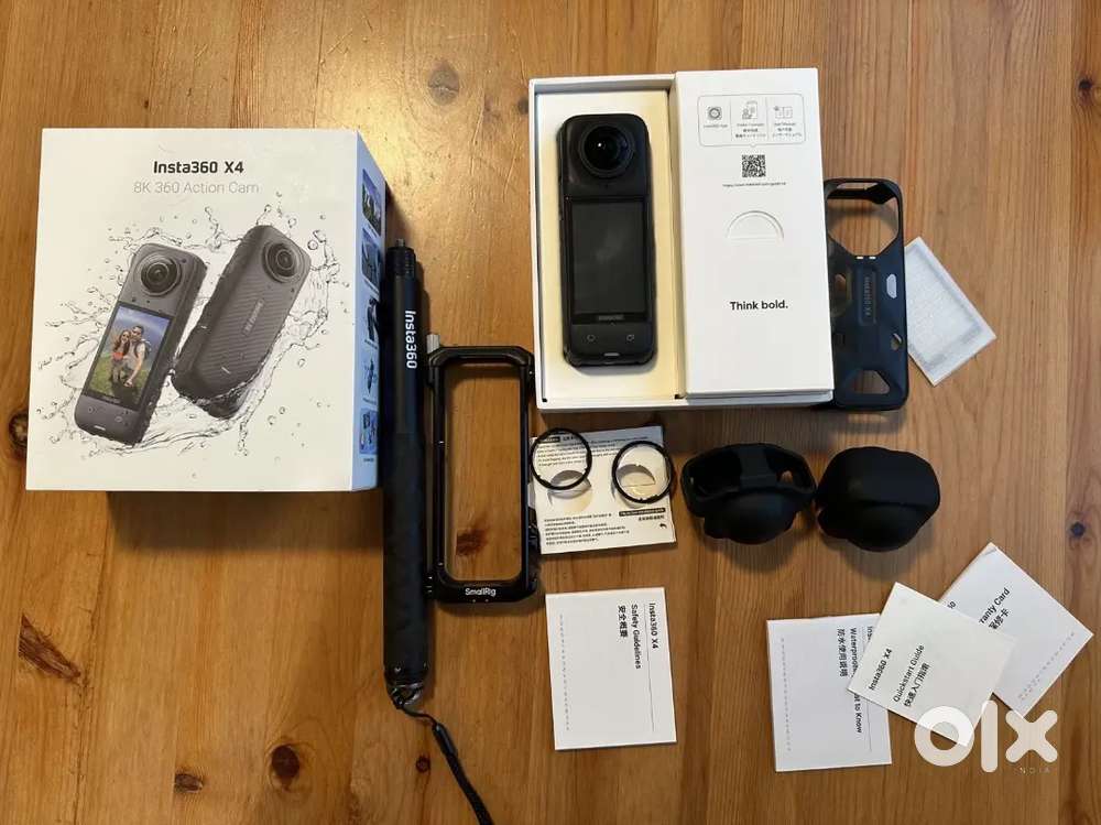 Insta360 x4 8K 360 Camera + Invisible selfie + Smallrig cage + silicon