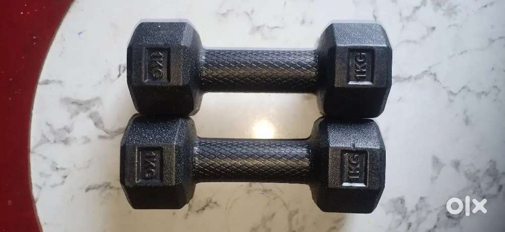 1kg each PVC dumbell for warmup or cardio.