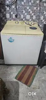 Fridge/ 2 Single box bed/ Semi washing machine