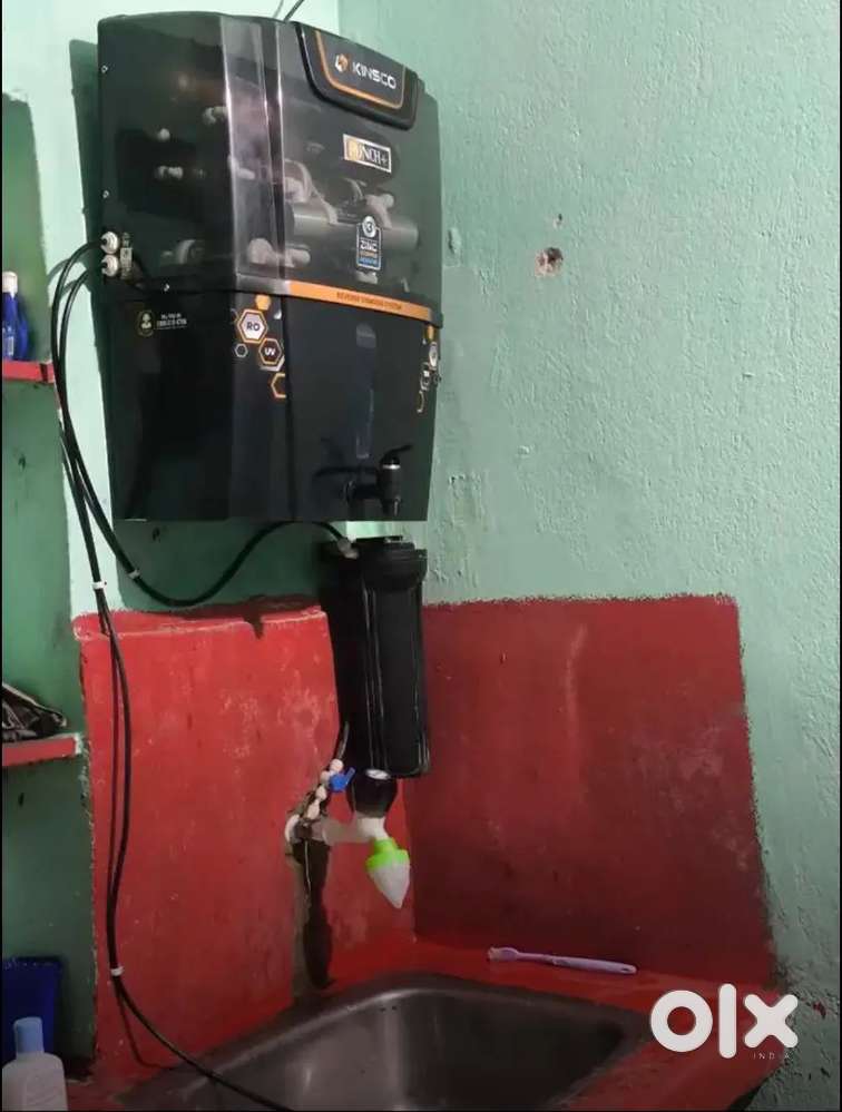 Single Room Only for girls attached washroom RO
Water and WiFi, bed,