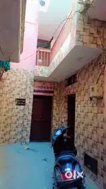 New house total 4 flor or total 8 room hai 1 flor pe 2 room set hai