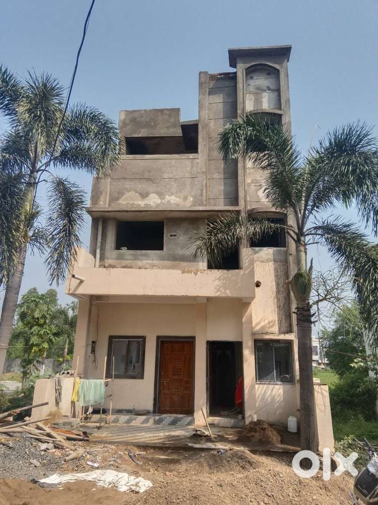 Golden town mein ground floor kiraye se dena hai