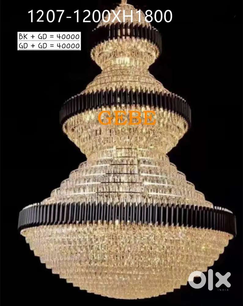 Showroom Female sales staff and billing