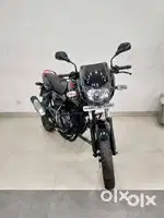 BAJAJ PULSAR 150 2019 BLACK COLOUR