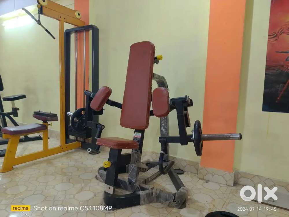 1) Leg curl, leg extension. 2) Alternative Biceps curl