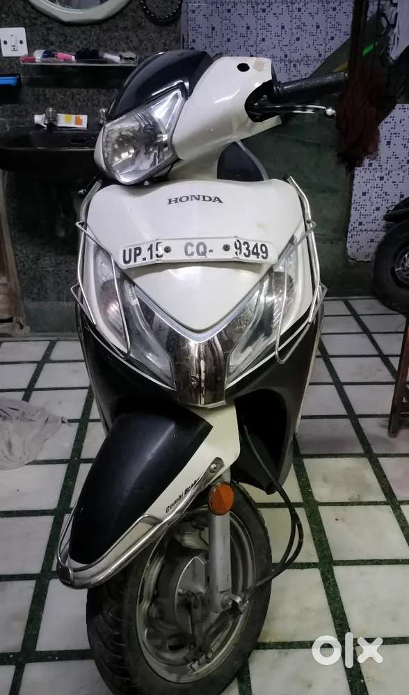 Activa 125  average 30-35