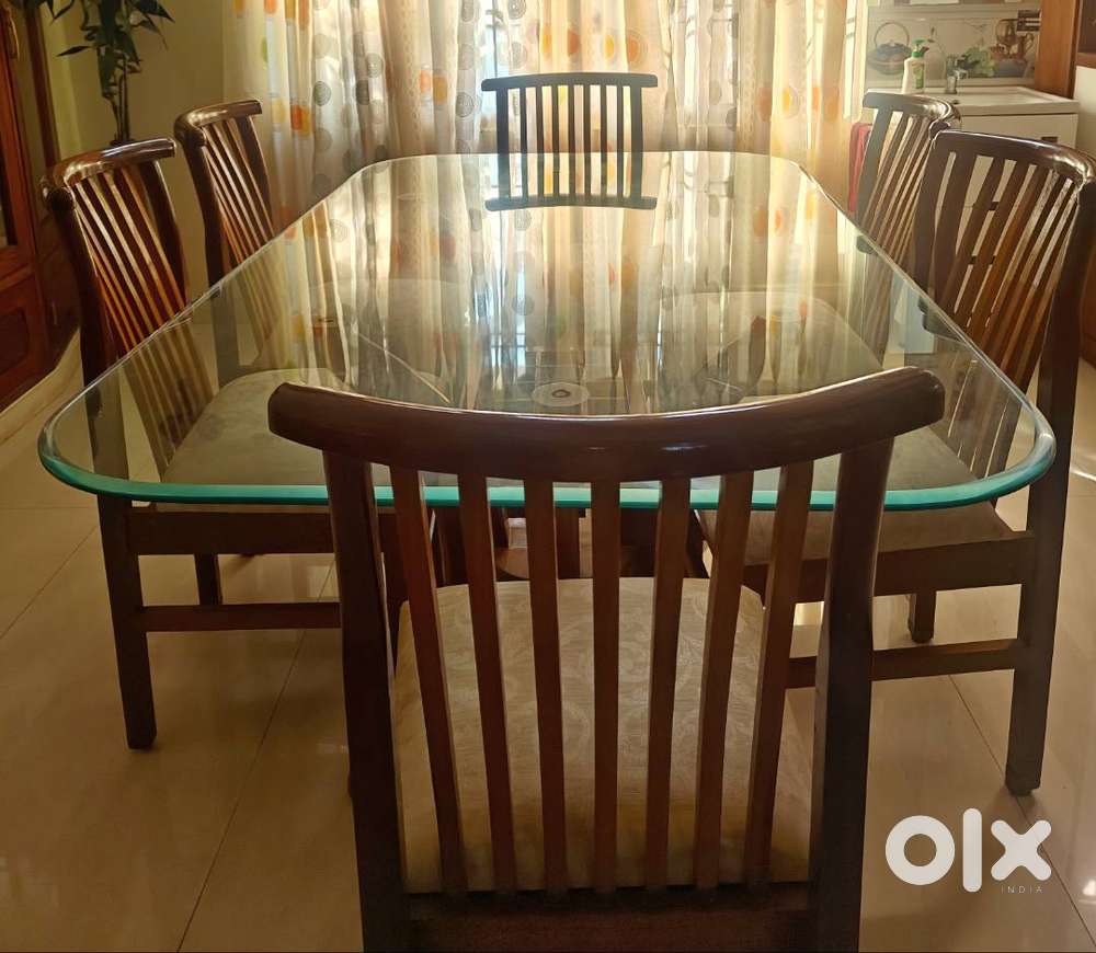 Teak wood dinning table for sale