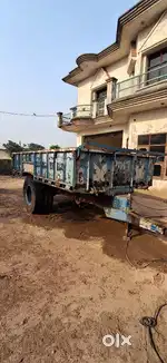 Tractor trolley