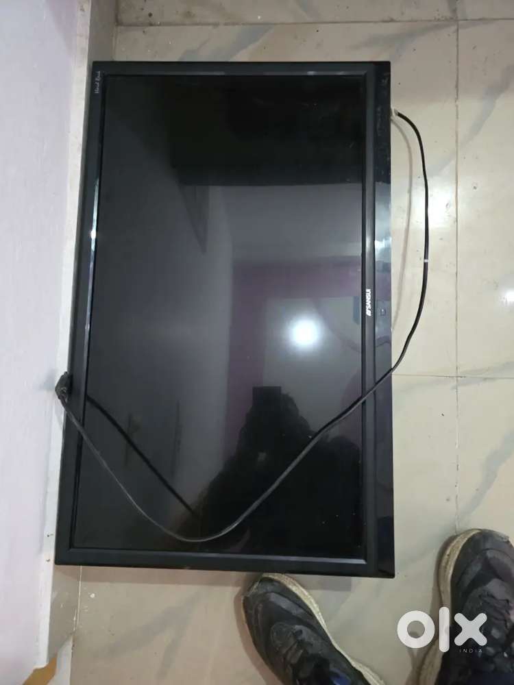Sansui led t.v 33 inch