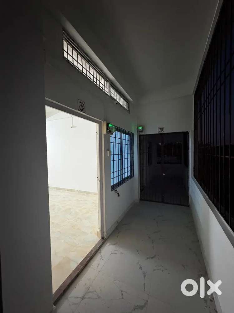 1RKroom available at Ambari Biswanath Chariali.rent will be negotiable