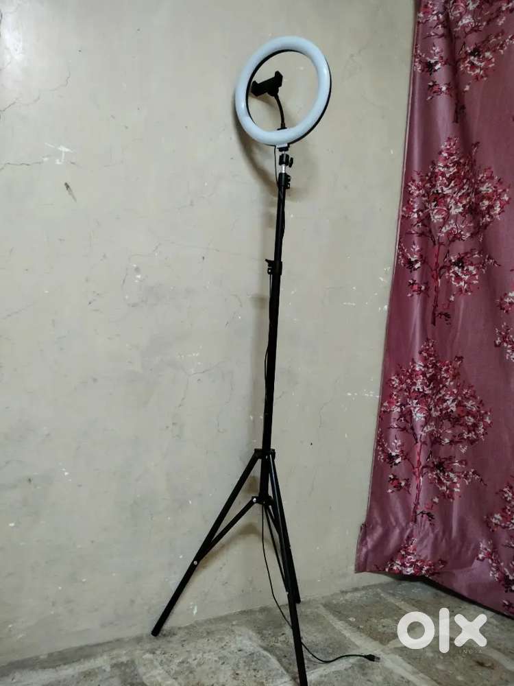 LED RING LIGHT