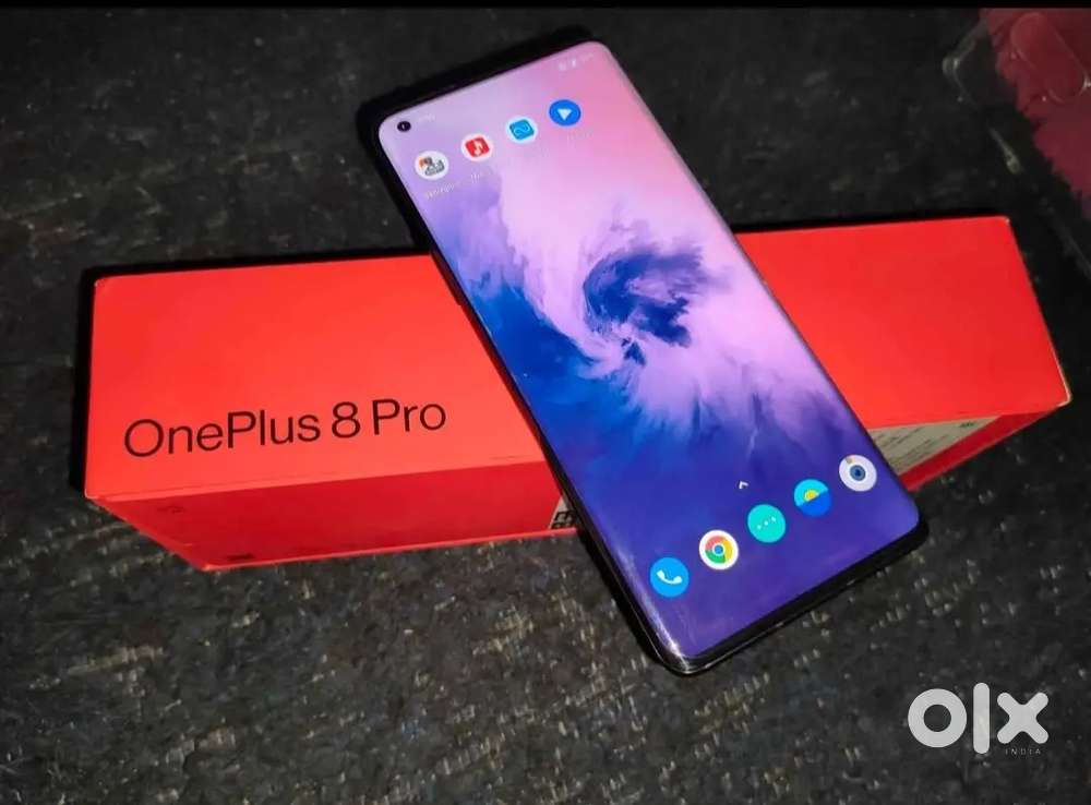 8Pro, 5G ready, 8/128,  like Brand New condition