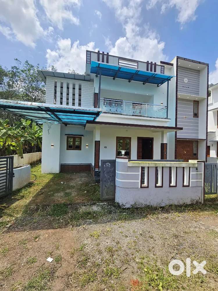 3 BHK VILLA FOR SALE KOLENCHERY , NEAR PATTIMATOM