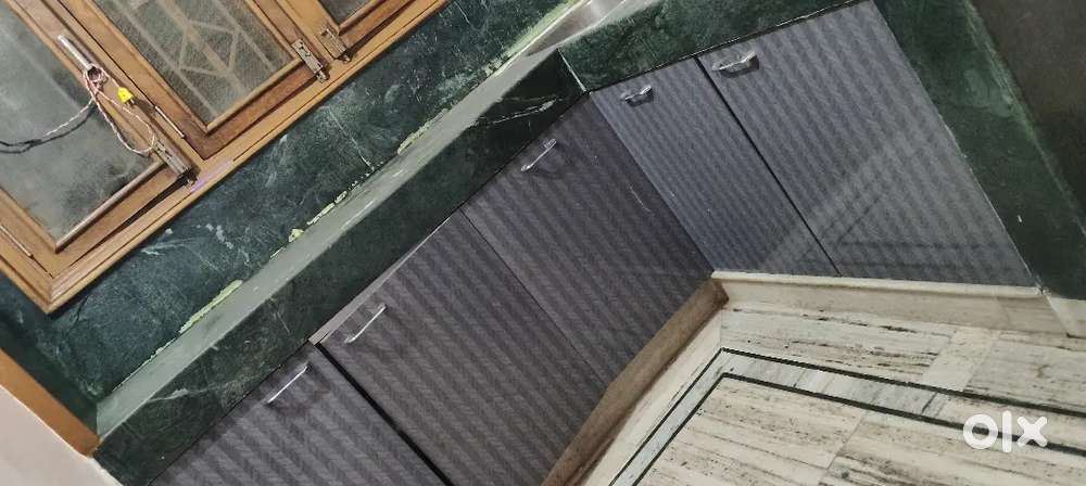 2bhk floor for small family