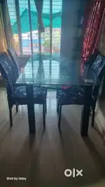 6 seater glass top Dining Table