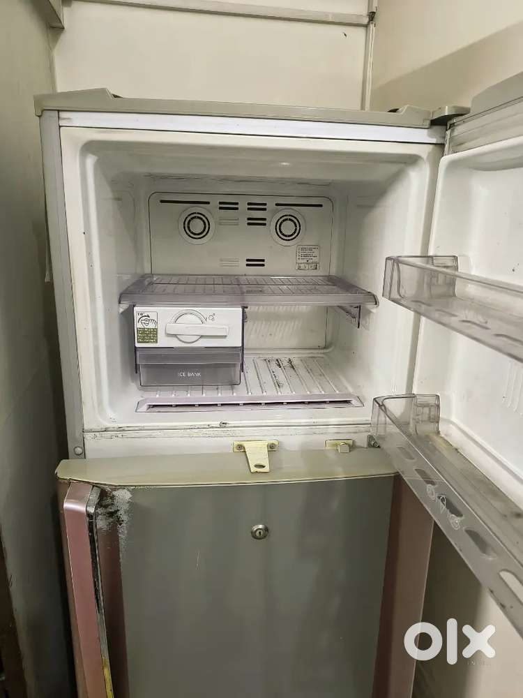 LG Fridge 260Ltrs