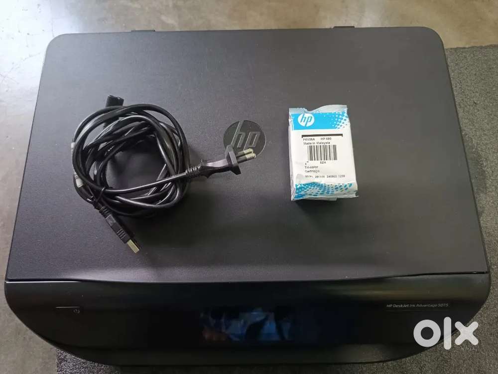 Hp Printer with tri color cartridge