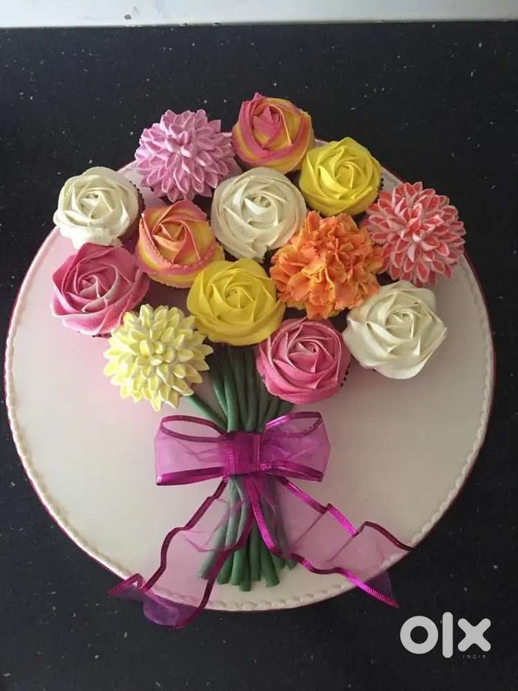 Cake and pastry maker