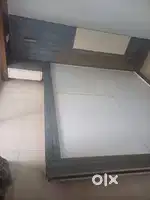 KIND SIZE BED FOR SELL
