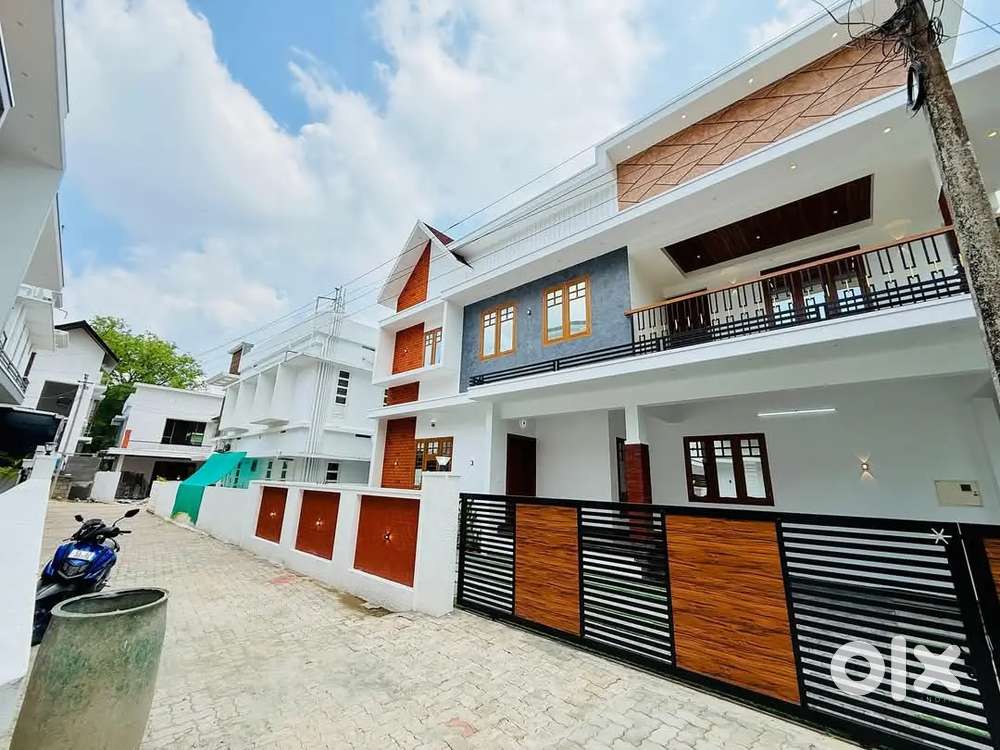 4.250CENT NEAR THEAVAKKAL KUZHIVELIPADY 3BHK NEW HOUSE