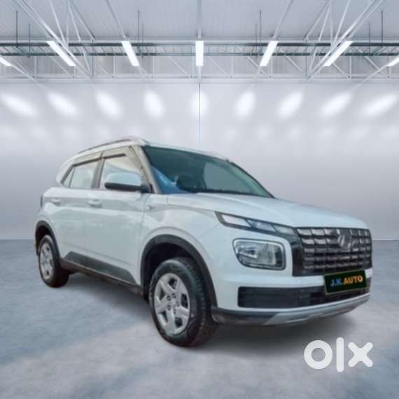 Hyundai Venue S MT 1.2 KAPPA, 2023, Petrol