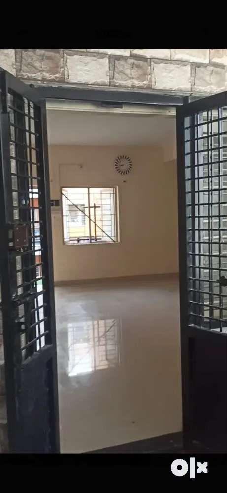 2.5BHK , second floor, well maintained and good ventilation. Vasthu.