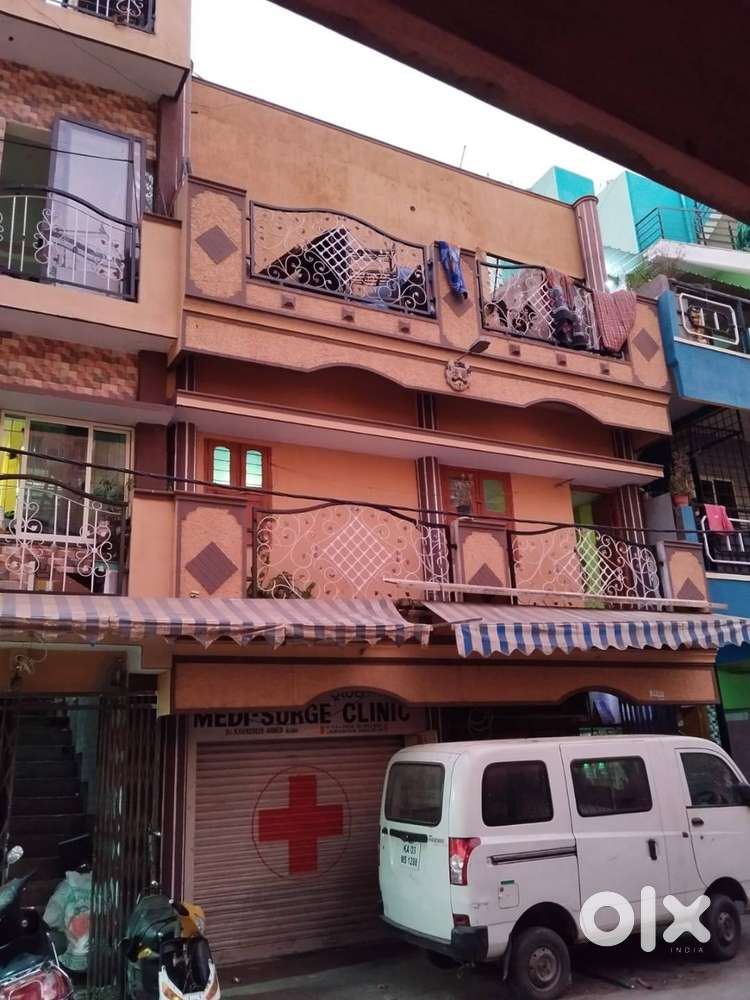 To let shop/office/clinIc space with or without attached 1Bhk