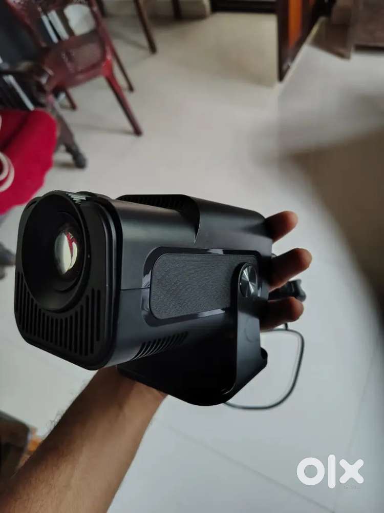 PROJECTOR LESS USED