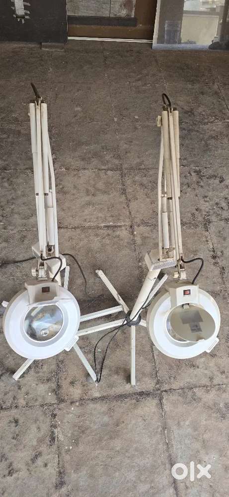 Wood lamp for salon use 2 nos