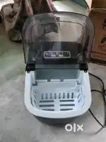 Instant ice maker machine