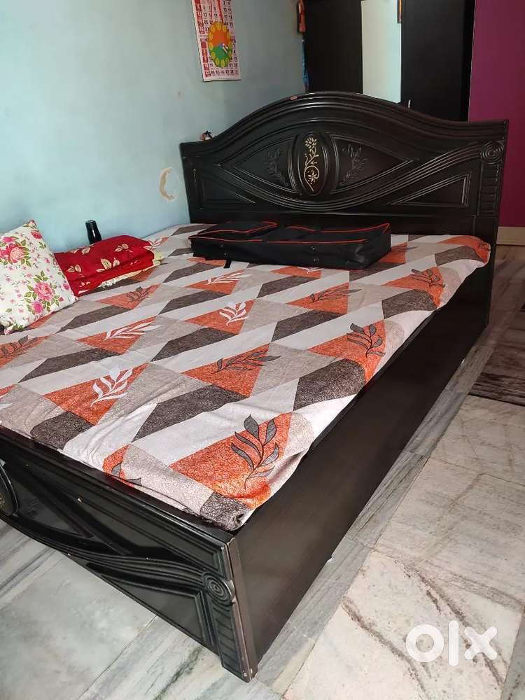 Bed along with mattress