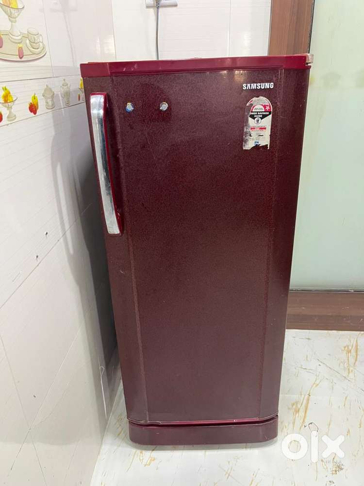 Single door refrigerator