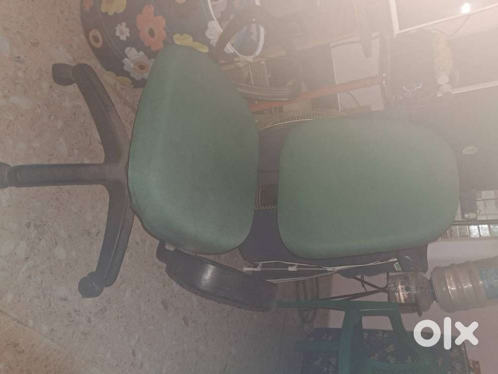 Computer chair