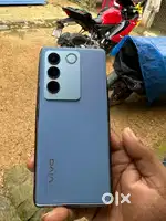 Vivo v27 12+8 GB ( 256)