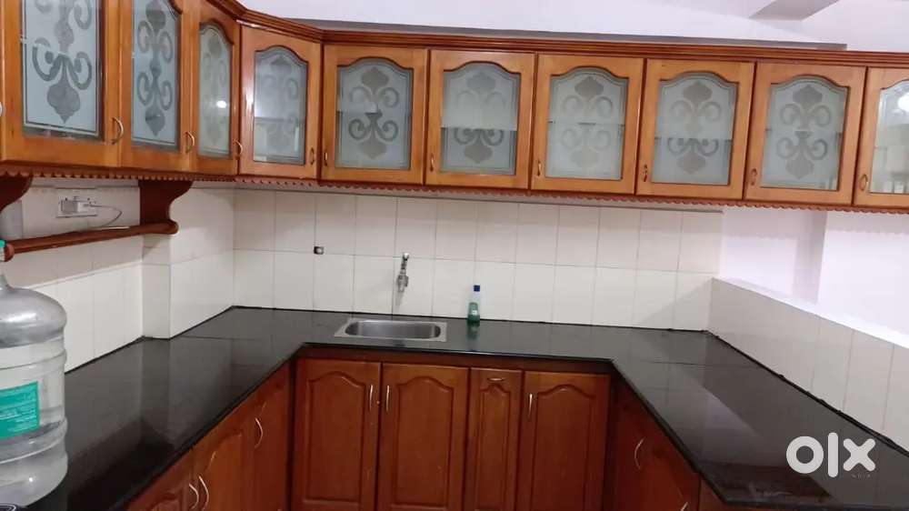 Fully furnished 3bhk flat for rent at kaloor