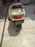 Good condition kuch kaam nahi hai ok hai bilkul