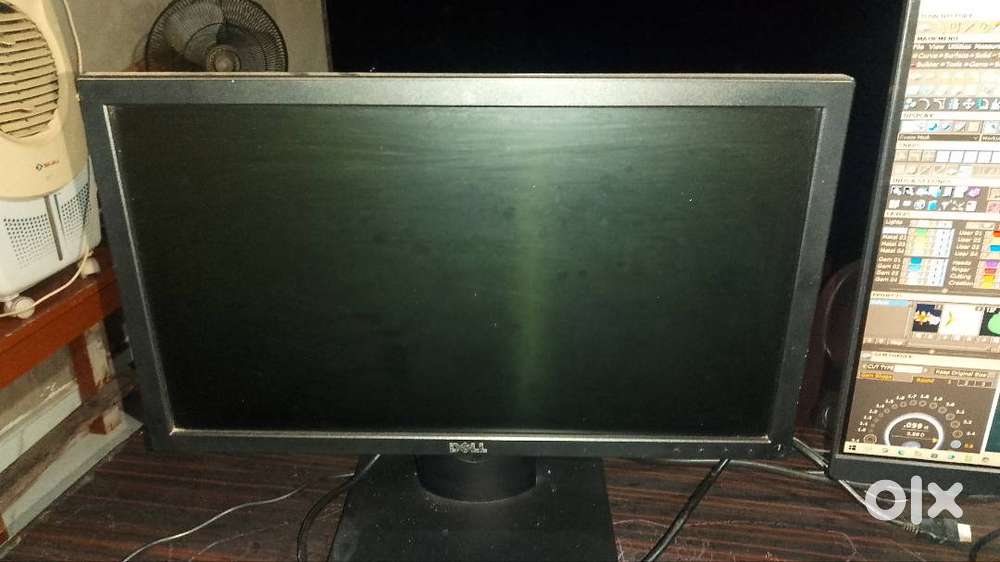 Dell monitor with VGA cable