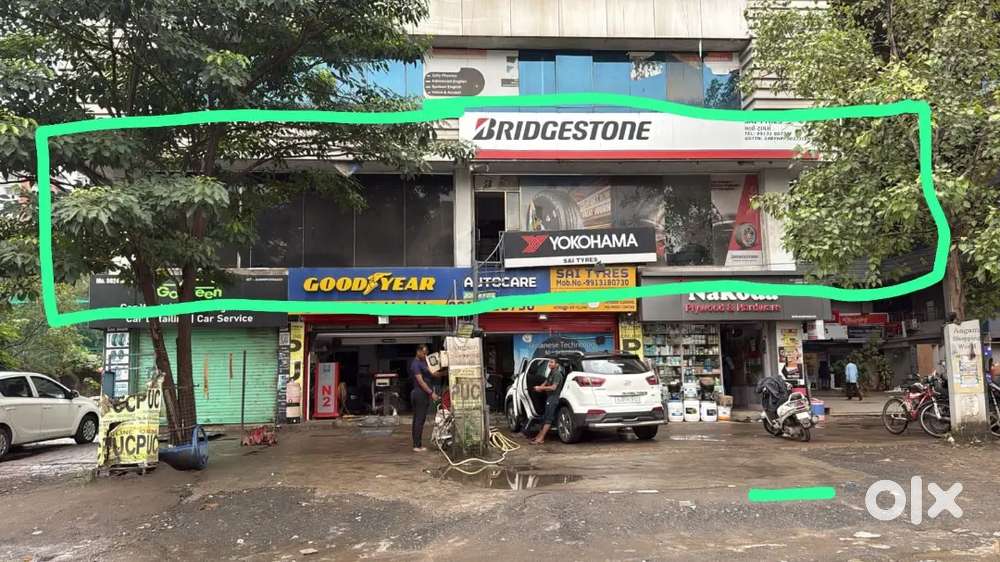 2800sqt showroom on rent in vesu