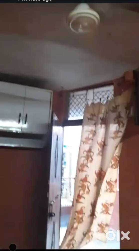 One Single Room W/o Kitchen 4th Flr No Comision NrMetro FanMatresColer