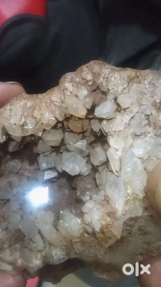 Clear quartz crystal