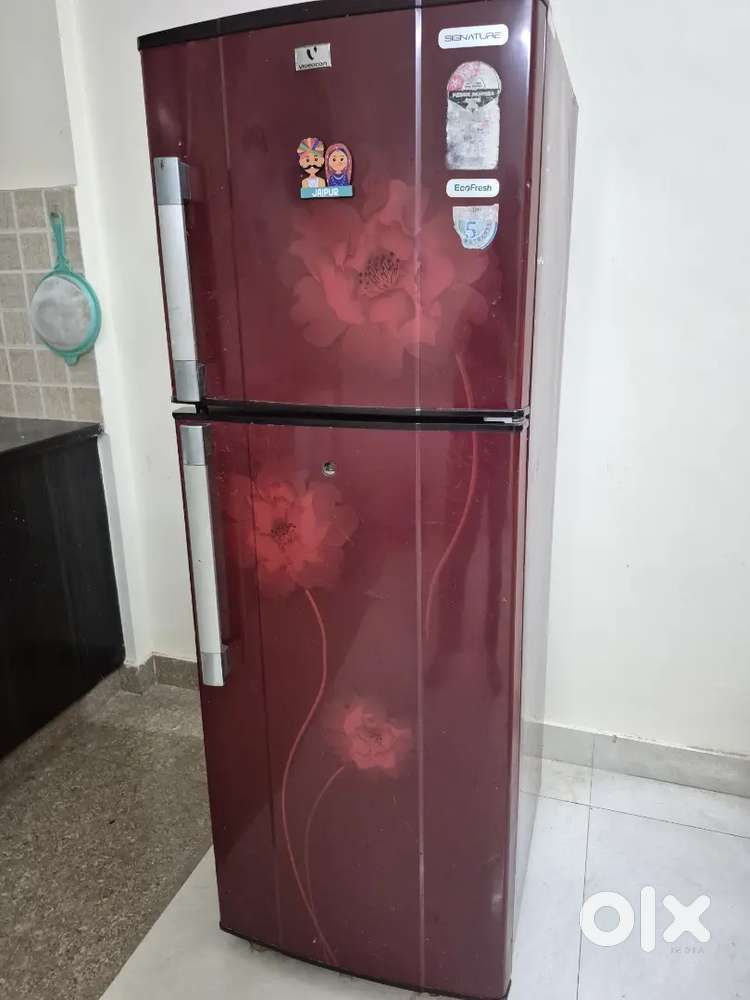 Double Door Godrej 220L Good Condition 5+ yrs old
