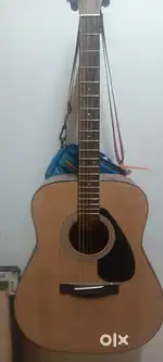 Yamaha f280 guitar