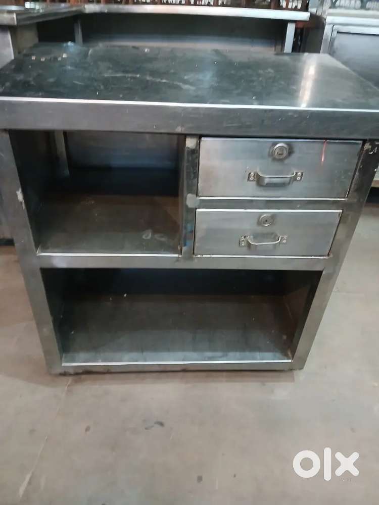 2 stainless steel service counter + 1 cash counter 1.5/2.5
